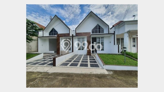 Dijual Rumah Strategis Bagus Punya 2 KT di Cibinong Bogor SHM Dijual Rumah Strategis Bagus Punya 2 KT di Cibinong Bogor SHM