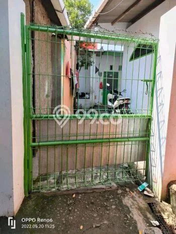 Dijual Kost Strategis di Bekasi Utara, Bekasi 5 KT, 6 KM, Luas Bangunan 100m2 Dijual Kost Strategis di Bekasi Utara, Bekasi 5 KT, 6 KM, Luas Bangunan 100m2