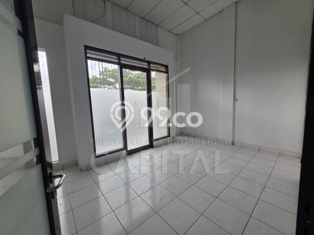 Ruko disewakan di Mekar Wangi Bandung dengan luas bangunan 160m2 Ruko disewakan di Mekar Wangi Bandung dengan luas bangunan 160m2