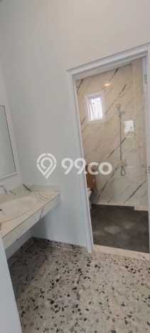 Dijual! Kantor di Cawang Jakarta Timur LT 279m2 / LB 726m2 Kawasan Strategis Dijual! Kantor di Cawang Jakarta Timur LT 279m2 / LB 726m2 Kawasan Strategis