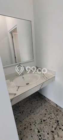 Dijual! Kantor di Cawang Jakarta Timur LT 279m2 / LB 726m2 Kawasan Strategis Dijual! Kantor di Cawang Jakarta Timur LT 279m2 / LB 726m2 Kawasan Strategis