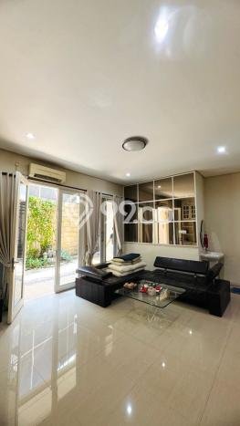 Rumah di kertajaya, LT 222m2m², Bangunan 270m2m² Rumah di kertajaya, LT 222m2m², Bangunan 270m2m²