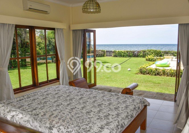 Vila Kawasan , Area 1440m2m², Posisi Strategis Vila Kawasan , Area 1440m2m², Posisi Strategis
