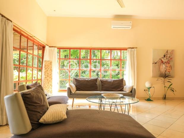 BISNIS POTENSIAL! Vila Kawasan , Luas 1000m2m², Hasil Menjanjikan BISNIS POTENSIAL! Vila Kawasan , Luas 1000m2m², Hasil Menjanjikan