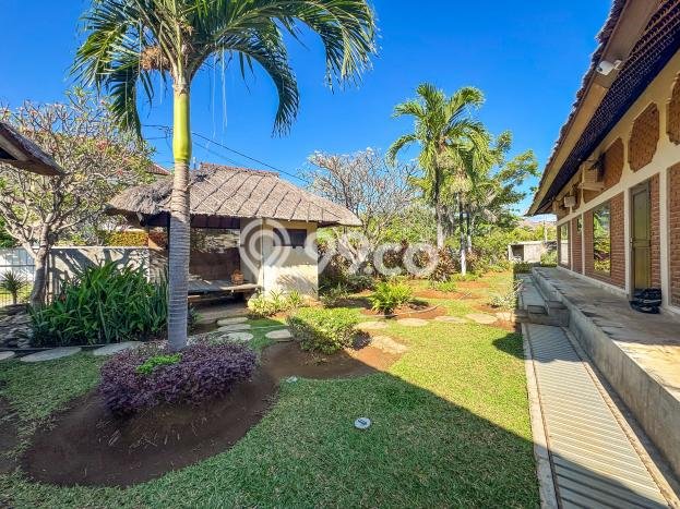 INVESTASI POTENSIAL! Vila Kawasan , Area 1200m2m², Lokasi Prima INVESTASI POTENSIAL! Vila Kawasan , Area 1200m2m², Lokasi Prima