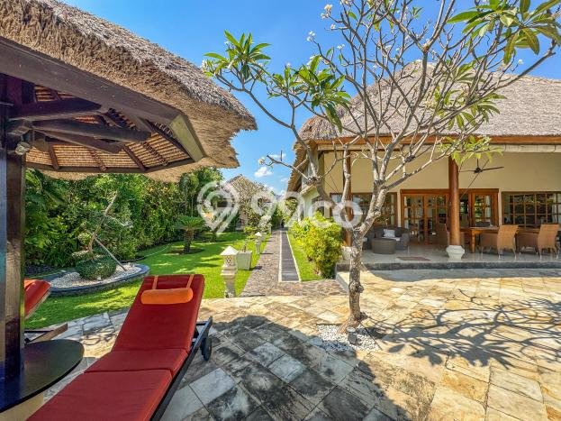 BISNIS POTENSIAL! Vila Kawasan , Luas 1000m2m², Hasil Menjanjikan BISNIS POTENSIAL! Vila Kawasan , Luas 1000m2m², Hasil Menjanjikan