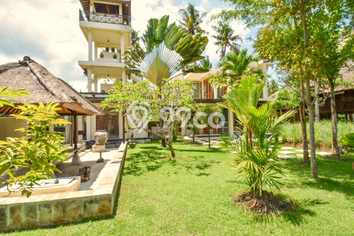 FOR SALE! Vila Kawasan , Area 2970m2m², Posisi Strategis FOR SALE! Vila Kawasan , Area 2970m2m², Posisi Strategis