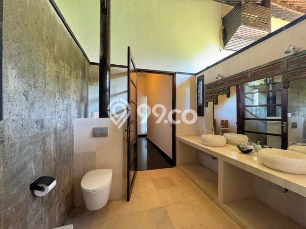 Vila Premium Kawasan , Area 2690m2m², Area Asri Vila Premium Kawasan , Area 2690m2m², Area Asri
