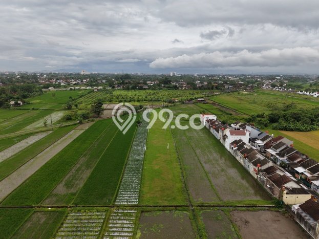 Lahan Kosong Dijual di Godean, Sleman, Luas 108m2 Area Strategis Lahan Kosong Dijual di Godean, Sleman, Luas 108m2 Area Strategis