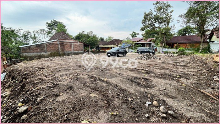 Tanah Komersial Dijual di Ngaglik Sleman 201m2 Tanah Komersial Dijual di Ngaglik Sleman 201m2