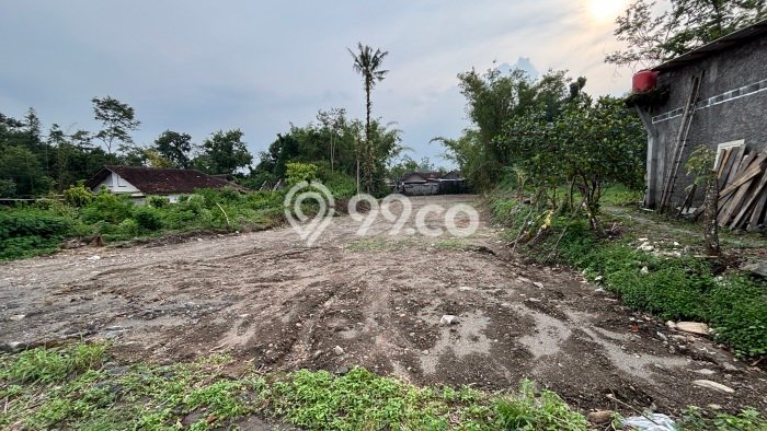 Lahan untuk Dijual Lokasi Kalasan, Sleman Luas 121m2 SHM Lahan untuk Dijual Lokasi Kalasan, Sleman Luas 121m2 SHM