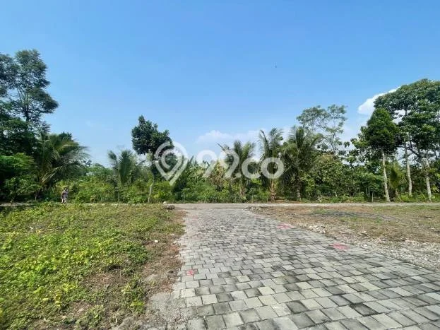 Dijual Tanah di Ngemplak Sleman Luas 137m2 AJB Dijual Tanah di Ngemplak Sleman Luas 137m2 AJB