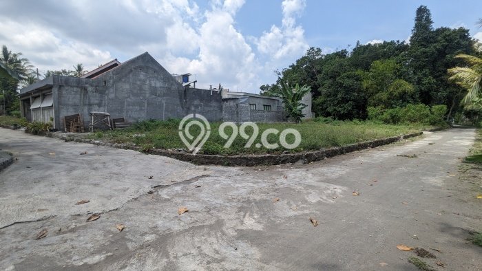 Kavling Tanah untuk Dijual di Bantul, Yogyakarta, Luas 137m2 Kavling Tanah untuk Dijual di Bantul, Yogyakarta, Luas 137m2