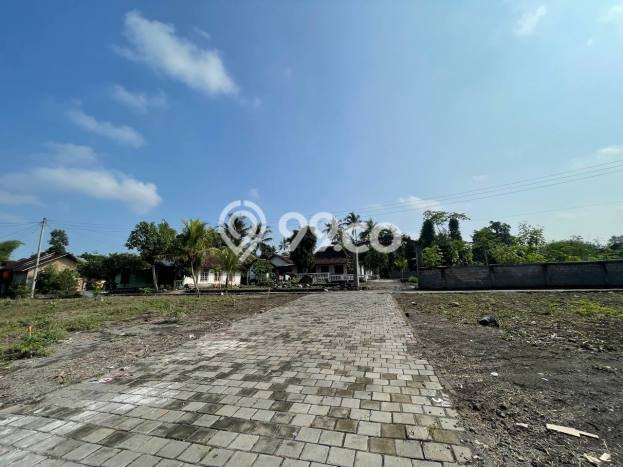 Kavling Tanah untuk Dijual di Bantul, Yogyakarta, Luas 137m2 Kavling Tanah untuk Dijual di Bantul, Yogyakarta, Luas 137m2