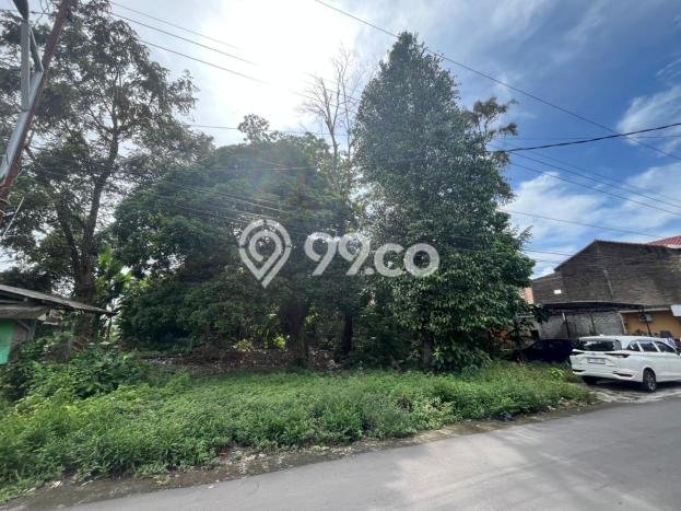 Lahan Kosong Dijual di Sleman dengan Area 121m2 Lahan Kosong Dijual di Sleman dengan Area 121m2