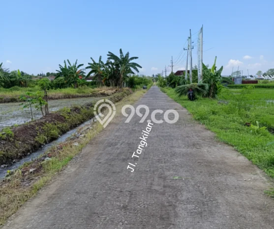 Tanah Kosong Dijual di Sleman dengan Area 108m2 Tanah Kosong Dijual di Sleman dengan Area 108m2