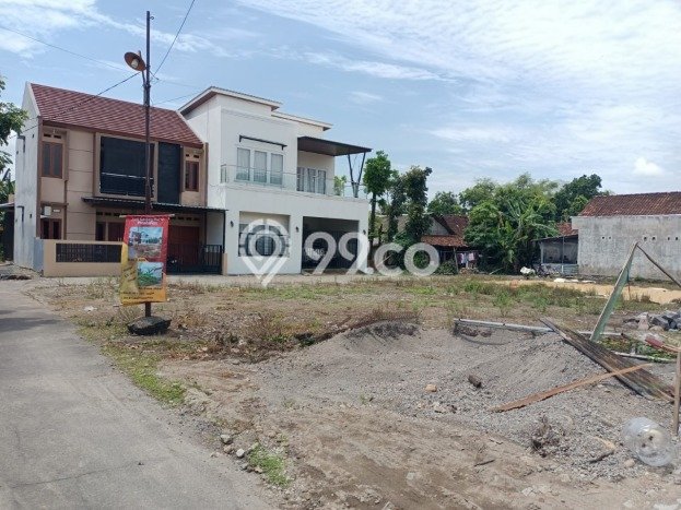 Lahan Kosong Dijual di Kalasan, Sleman, Luas 139m2 Area Strategis Lahan Kosong Dijual di Kalasan, Sleman, Luas 139m2 Area Strategis