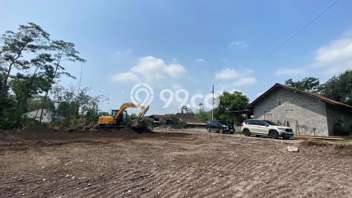 Jarang Ada! Tanah di Pakem Punya Luas 130m2 AJB Jarang Ada! Tanah di Pakem Punya Luas 130m2 AJB