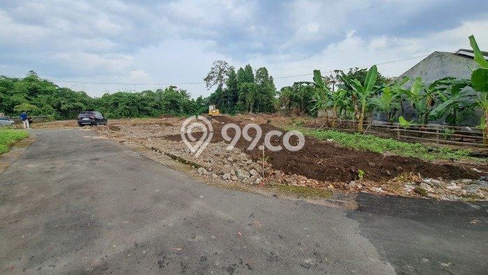 Dijual Tanah Kawasan Sleman, Luas 120m2m², Kawasan Asri, Kontur Datar Dijual Tanah Kawasan Sleman, Luas 120m2m², Kawasan Asri, Kontur Datar