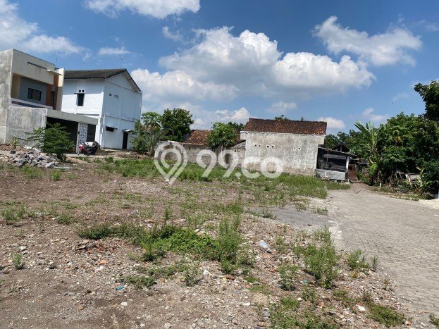 Tanah Dijual Lokasi Strategis di Yogyakarta dengan Luas 137m2 Tanah Dijual Lokasi Strategis di Yogyakarta dengan Luas 137m2