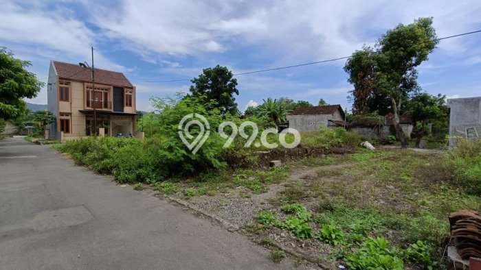 Tanah Strategis Dijual di Godean Sleman 139m2 Tanah Strategis Dijual di Godean Sleman 139m2