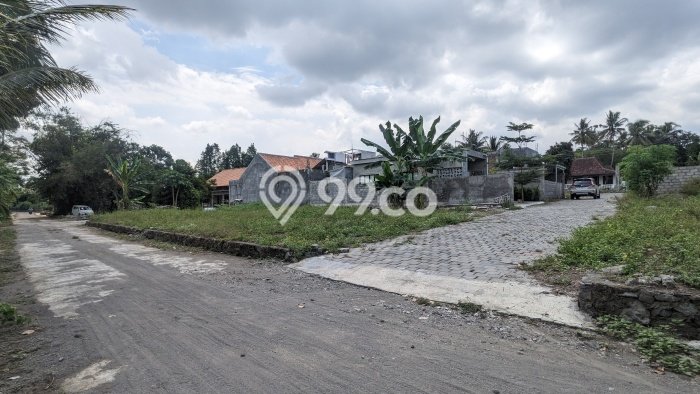 Tanah Kawasan Maguwoharjo, Luas 134m², Akses Strategis, Area Berkembang Tanah Kawasan Maguwoharjo, Luas 134m², Akses Strategis, Area Berkembang