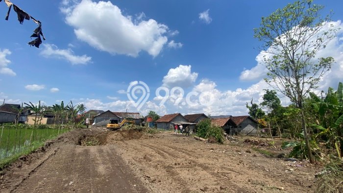 Tanah Kosong Dijual di Sleman dengan Area 139m2 Tanah Kosong Dijual di Sleman dengan Area 139m2