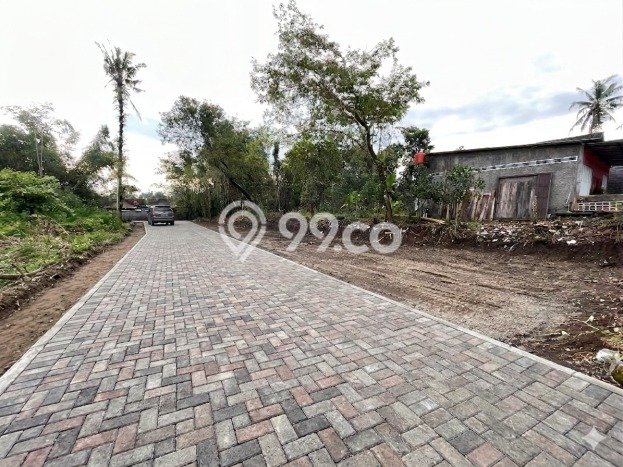 Tanah Dijual di Sleman Seluas 121m2 Strategis Tanah Dijual di Sleman Seluas 121m2 Strategis
