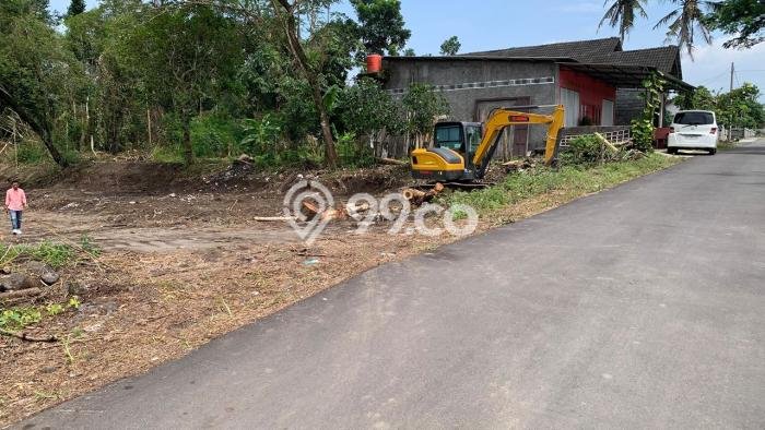 Tanah Dijual Lokasi Kalasan, Sleman Luas 121m2 Legalitas Aman Tanah Dijual Lokasi Kalasan, Sleman Luas 121m2 Legalitas Aman