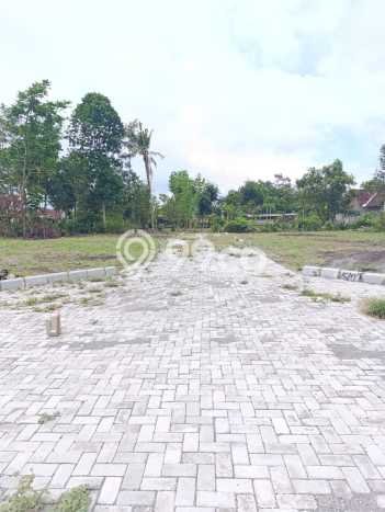 Lahan Kosong Dijual di Sleman dengan Area 119m2 Lahan Kosong Dijual di Sleman dengan Area 119m2