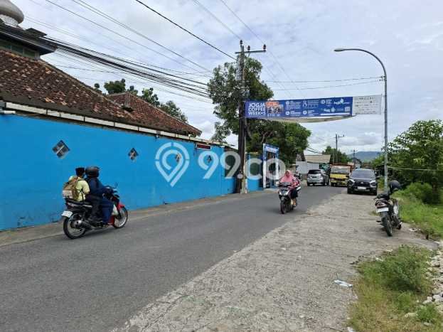 Jarang Ada! Tanah di Banguntapan Punya Luas 112m2 SHM Jarang Ada! Tanah di Banguntapan Punya Luas 112m2 SHM
