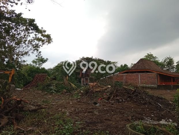 Tanah untuk Dijual di Ngaglik Sleman Luas 181m2 Tanah untuk Dijual di Ngaglik Sleman Luas 181m2