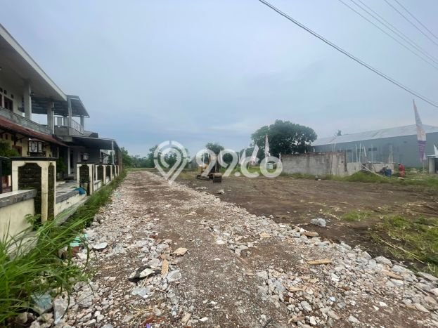 Tanah Komersial Dijual di Ngaglik Sleman 100m2 Tanah Komersial Dijual di Ngaglik Sleman 100m2