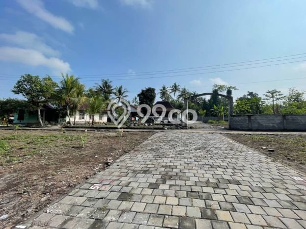 Tanah Kosong Dijual di Sleman dengan Area 146m2 Tanah Kosong Dijual di Sleman dengan Area 146m2