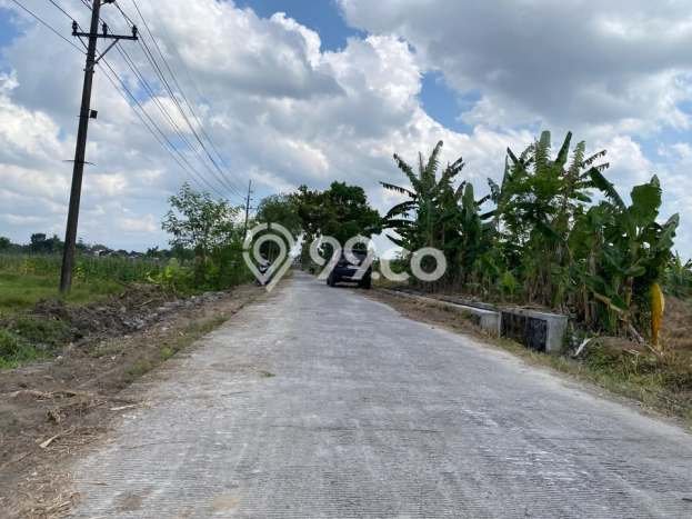 Dijual Tanah di Godean Sleman Luas 108m2 SHM Dijual Tanah di Godean Sleman Luas 108m2 SHM