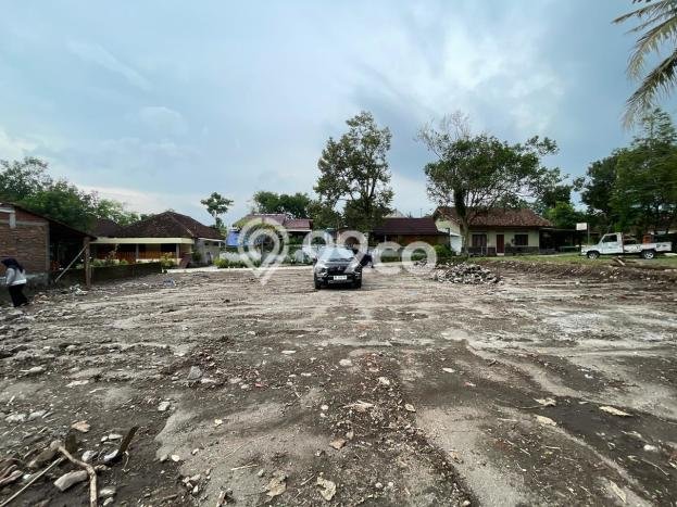 Lahan Dijual Lokasi Strategis di Yogyakarta dengan Luas 181m2 Lahan Dijual Lokasi Strategis di Yogyakarta dengan Luas 181m2