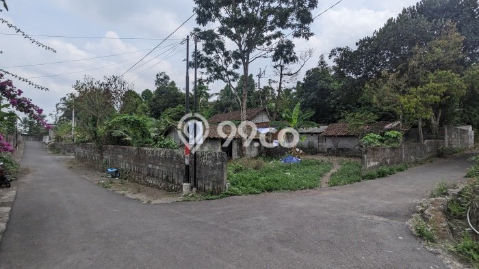 LOKASI STRATEGIS! Tanah Kawasan Pakem, Luas 118m2m², Lokasi Potensial, Cocok untuk Hunian LOKASI STRATEGIS! Tanah Kawasan Pakem, Luas 118m2m², Lokasi Potensial, Cocok untuk Hunian
