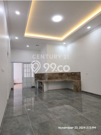 Rumah Elit Modern Tanpa Renovasi di Joglo Jakarta Barat Rumah Elit Modern Tanpa Renovasi di Joglo Jakarta Barat