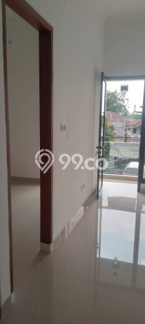 Dijual Hunian Rumah Nyaman 4 Kamar di Pondok Kelapa, Jakarta Timur Dijual Hunian Rumah Nyaman 4 Kamar di Pondok Kelapa, Jakarta Timur