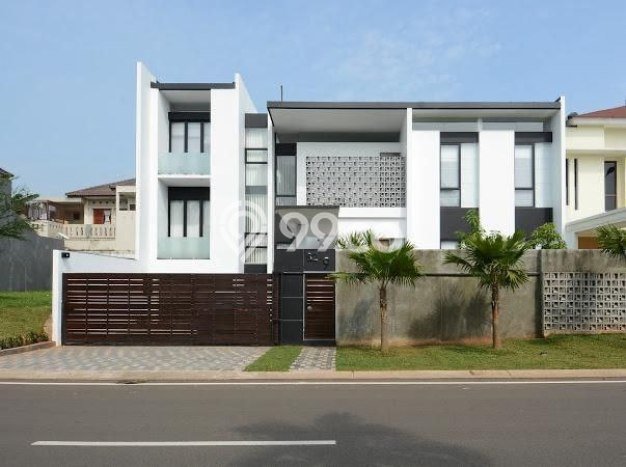 Rumah Elit LB 512m2 Siap Huni Desain Elegan di Kota Wisata, Bogor Rumah Elit LB 512m2 Siap Huni Desain Elegan di Kota Wisata, Bogor