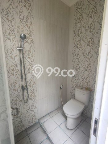 Ruko disewakan lokasi strategis Duren Sawit Jakarta Timur 250m2 Ruko disewakan lokasi strategis Duren Sawit Jakarta Timur 250m2