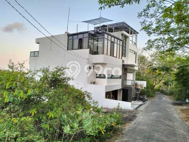 Vila Strategis Kawasan , Area 250m2m², Area Nyaman Vila Strategis Kawasan , Area 250m2m², Area Nyaman