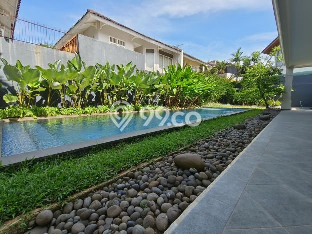 Rumah Elit LB 550m2 Siap Pakai Desain Elegan di Lippo Karawaci, Tangerang Rumah Elit LB 550m2 Siap Pakai Desain Elegan di Lippo Karawaci, Tangerang