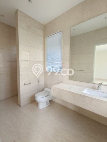 Rumah Mewah LB 550m2 Siap Huni Desain Elegan di Lippo Karawaci, Tangerang Rumah Mewah LB 550m2 Siap Huni Desain Elegan di Lippo Karawaci, Tangerang