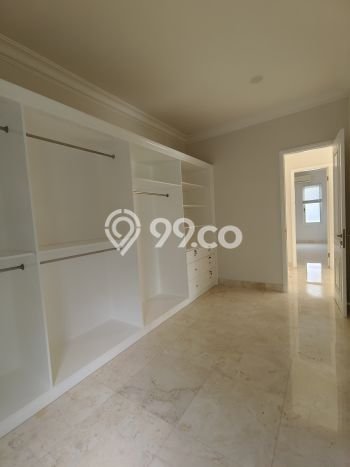 Rumah Elit LB 550m2 Siap Pakai Desain Elegan di Lippo Karawaci, Tangerang Rumah Elit LB 550m2 Siap Pakai Desain Elegan di Lippo Karawaci, Tangerang