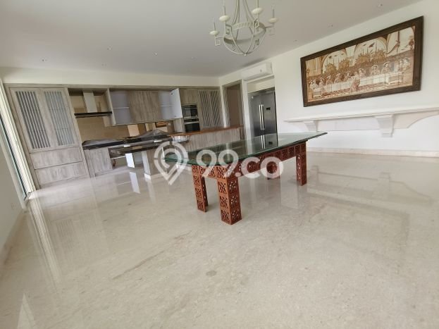 Rumah Mewah LB 550m2 Siap Huni Desain Elegan di Lippo Karawaci, Tangerang Rumah Mewah LB 550m2 Siap Huni Desain Elegan di Lippo Karawaci, Tangerang