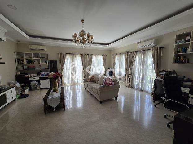 Jual Rumah Mewah Elegan Dengan View Cantik di Lippo Karawaci, Tangerang Jual Rumah Mewah Elegan Dengan View Cantik di Lippo Karawaci, Tangerang
