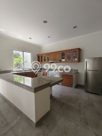 Sewa Rumah Harga Terjangkau di Lippo Karawaci Tangerang Punya 6 KT Sewa Rumah Harga Terjangkau di Lippo Karawaci Tangerang Punya 6 KT