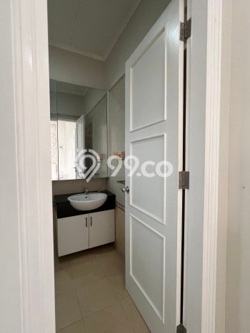 Jarang Ada! Rumah Sewa 3 Kamar Bagus Siap Huni Gading Serpong Jarang Ada! Rumah Sewa 3 Kamar Bagus Siap Huni Gading Serpong