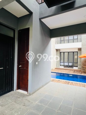Dijual Rumah Luas Elegan Dengan View Eksklusif di Gading Serpong, Tangerang Dijual Rumah Luas Elegan Dengan View Eksklusif di Gading Serpong, Tangerang